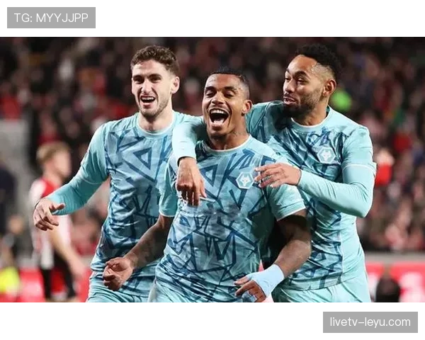 卡尔弗特-勒温助埃弗顿逆转取胜，状态回暖成球队新希望