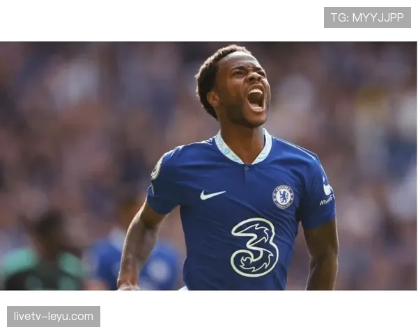 斯特林职业轨迹：持续提升为国家队核心，展现出色表现