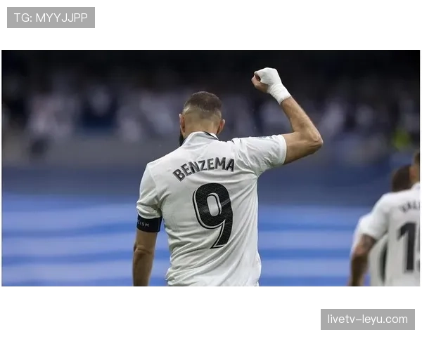 本泽马与苏亚雷斯：技术型中锋的两种极致路径